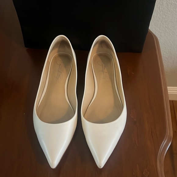 Pointed toe flat white leather - Picture 4 of 6